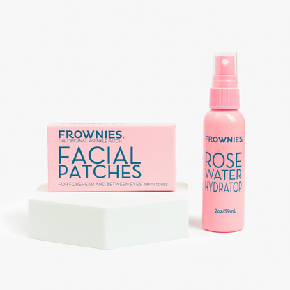 Frownies Paket för pannan – Rose Water Hydrator och Facial Patches-förpackning mot vit bakgrund.