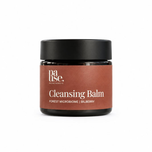 Cleansing Balm från Pause Nordic i burk mot vit bakgrund.
