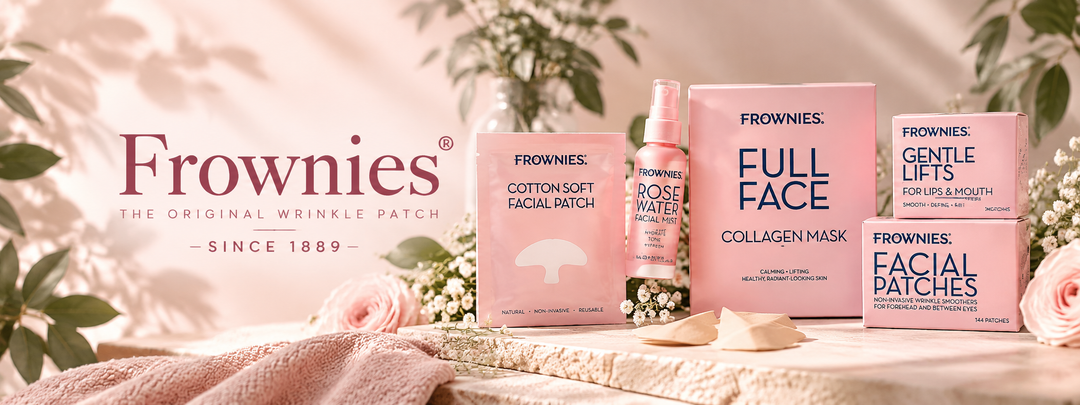 Frownies ansiktsplåster och hudvårdsprodukter i rosa toner